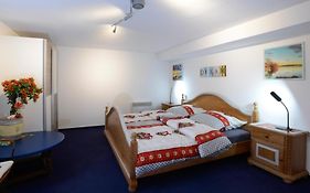 ALGOLSHEIM, closer NEUF BRISACH - studio CHEZ CLAUDE - TripAlsace